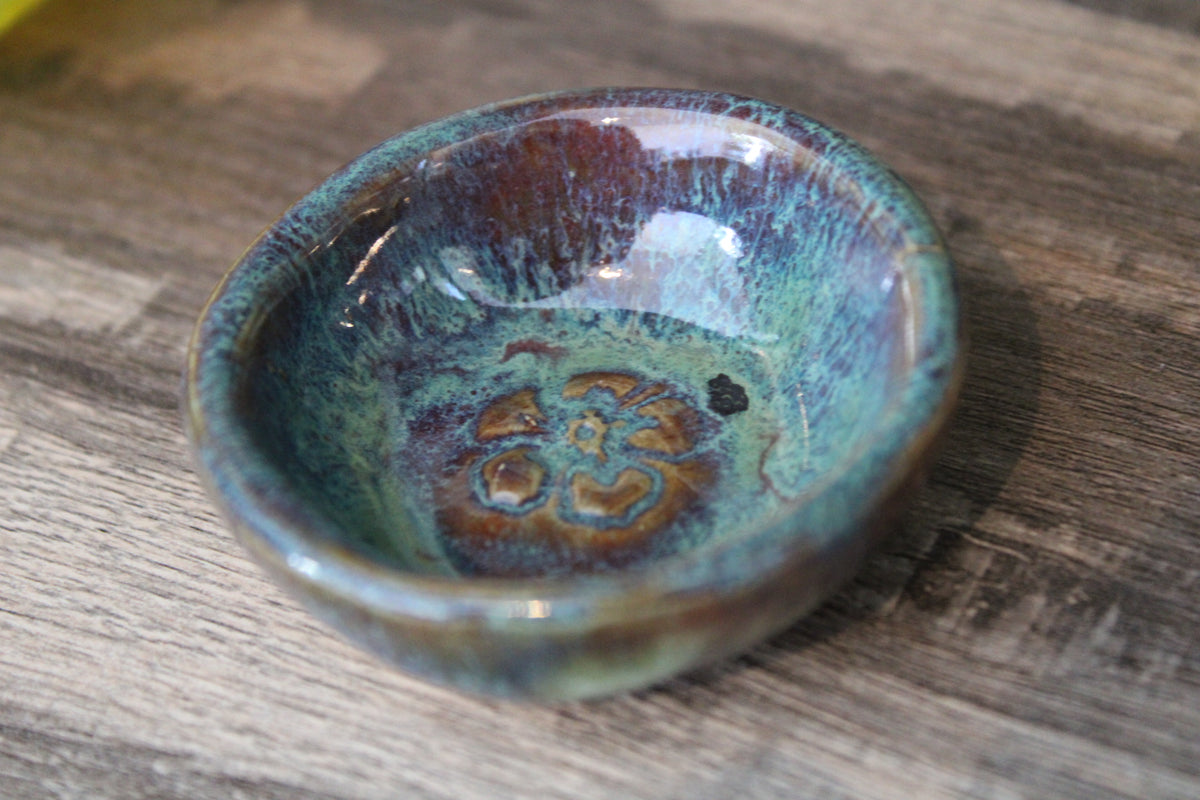 Tiny Carved Hibiscus Bowl