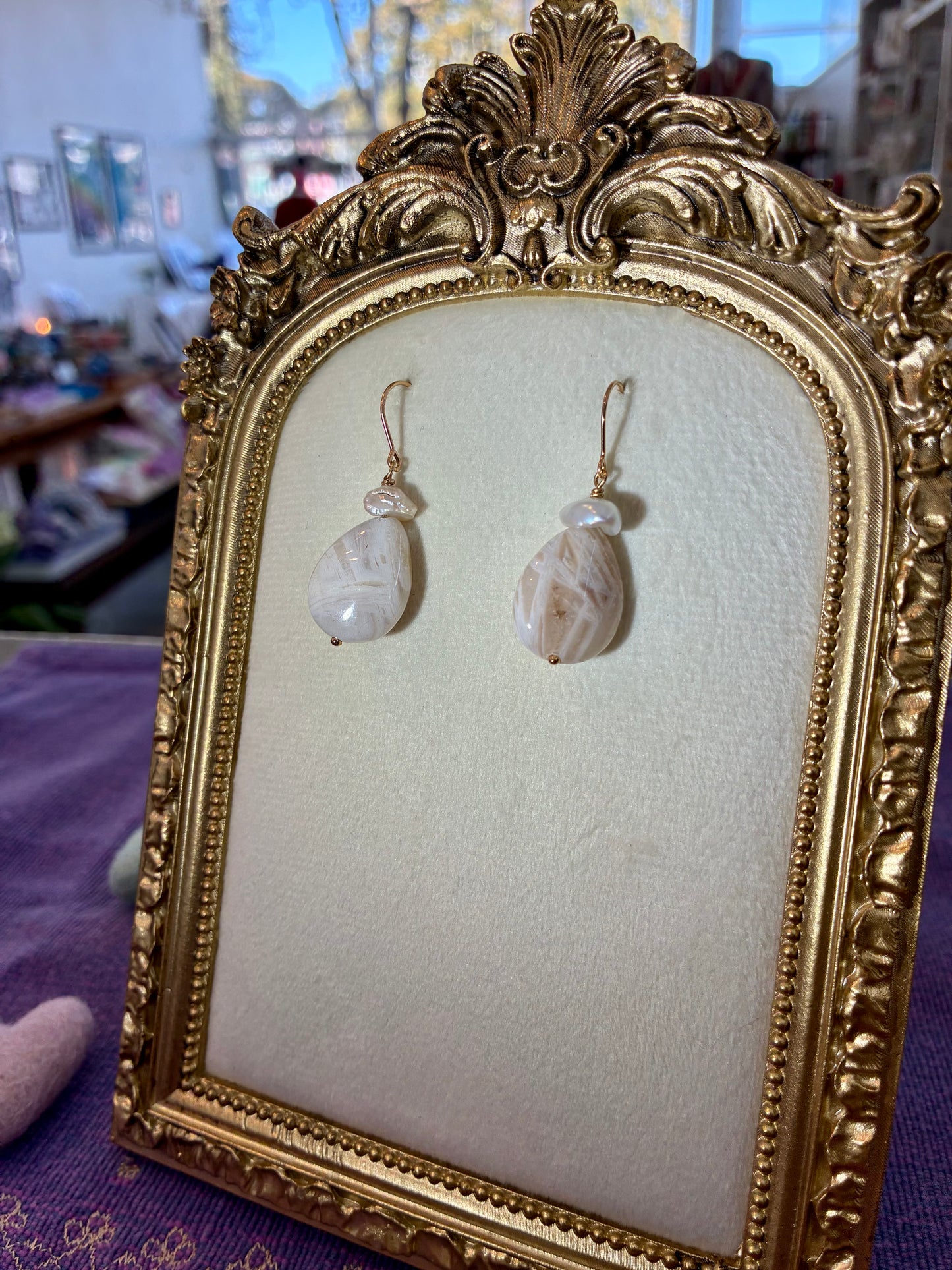 Agate and Pearl Teardrop Earrings